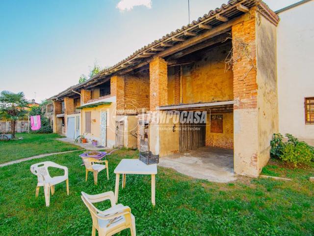 Villa Indipendente in vendita a Ferrera Erbognone, Lombardia