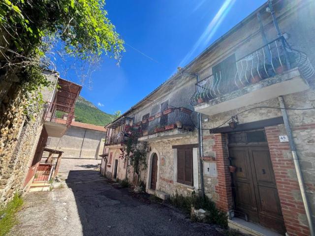 Appartamento in vendita a Fiamignano, Lazio