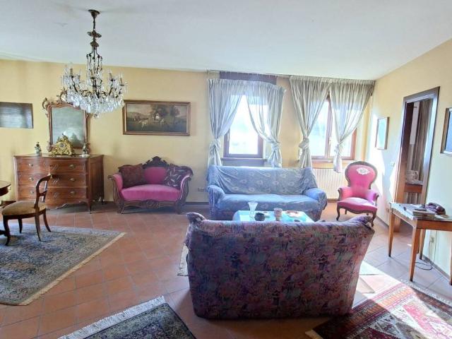 Appartamento in vendita a Fidenza, Reggio Emilia
