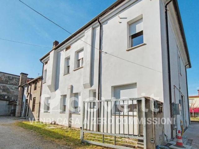 Appartamento in vendita a Fiesso Umbertiano, Veneto