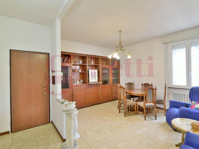 Appartamento in vendita a Figino Serenza, Lombardia
