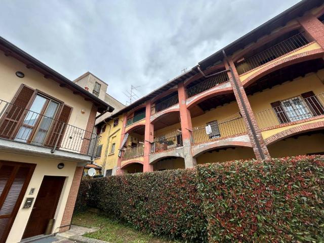 Appartamento in vendita a Figino Serenza, Como
