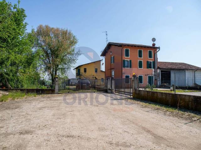 Appartamento in vendita a Unione Comuni Modenesi Area Nord, Finale Emilia