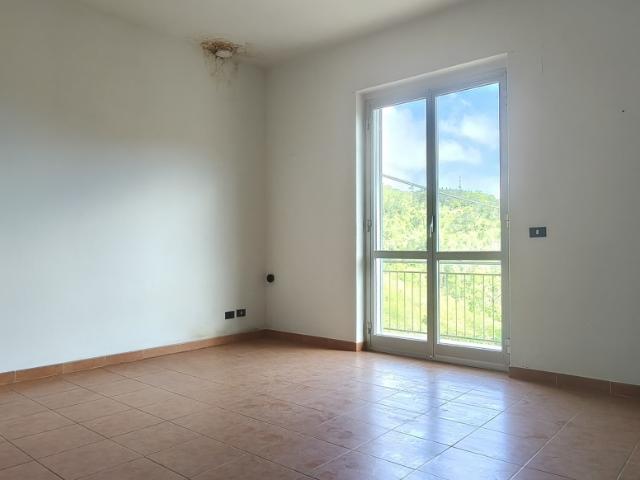 Appartamento in vendita a Vezzi Portio, Liguria