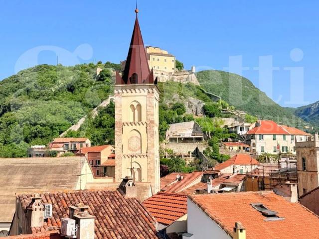 Appartamento in vendita a Finale Ligure, Liguria