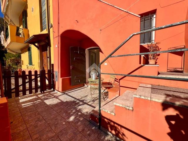 Villa Schiera in vendita a Calvisio, Finale Ligure