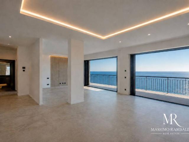 Appartamento in vendita a Finalmarina, Finale Ligure