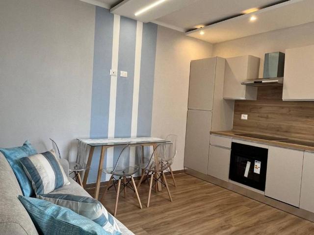 Appartamento in vendita a Finalmarina, Finale Ligure