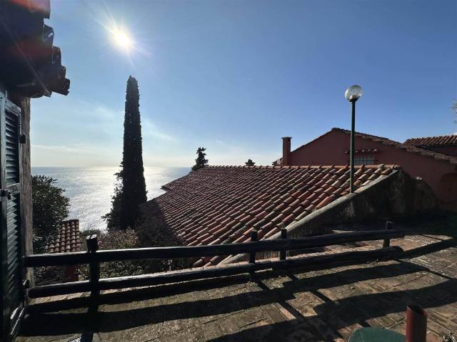 Appartamento in vendita a Finale Ligure, Liguria
