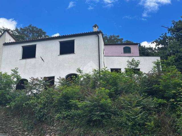 Villa Indipendente in vendita a Rialto, Liguria