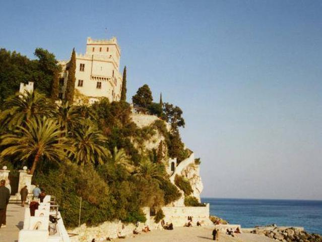 Appartamento in vendita a Finalmarina, Finale Ligure
