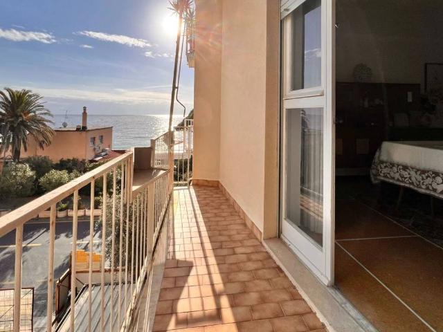 Appartamento in vendita a Finale Ligure, Liguria