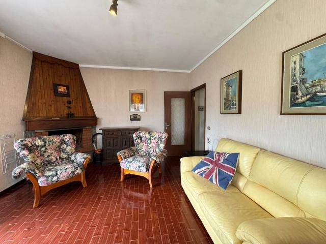 Appartamento in vendita a Fino Del Monte, Lombardia