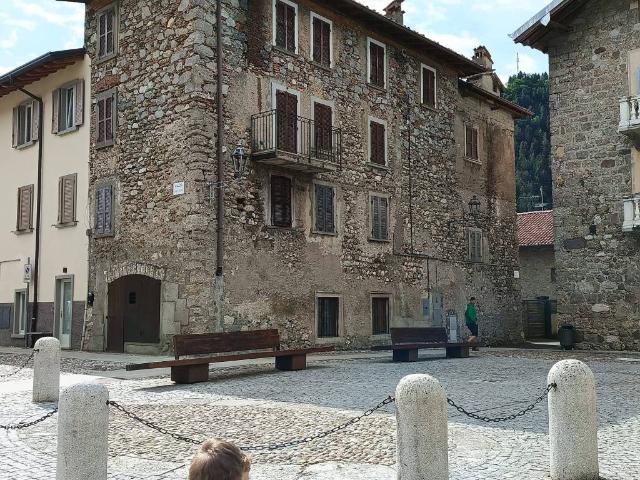 Appartamento in vendita a Fino Del Monte, Lombardia