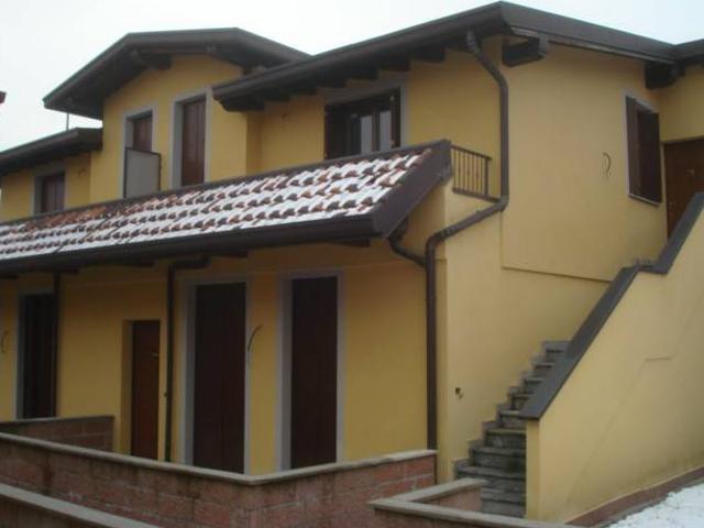 Appartamento in vendita a Fino Mornasco, Como