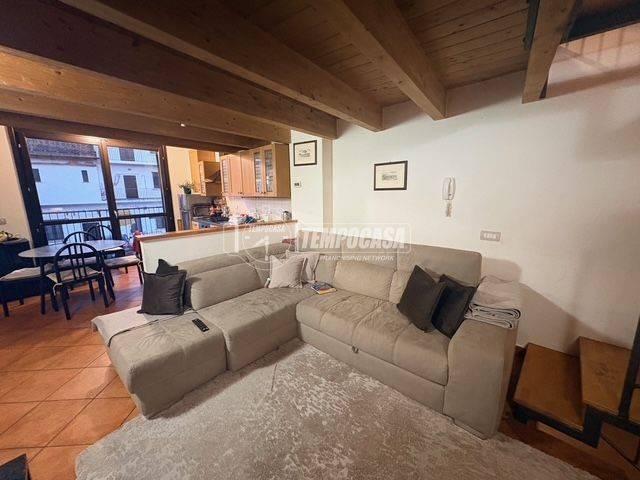 Appartamento in vendita a Fino Mornasco, Como