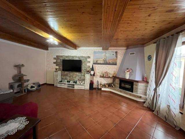 Appartamento in vendita a Unione dei comuni del Distretto Ceramico, Fiorano Modenese