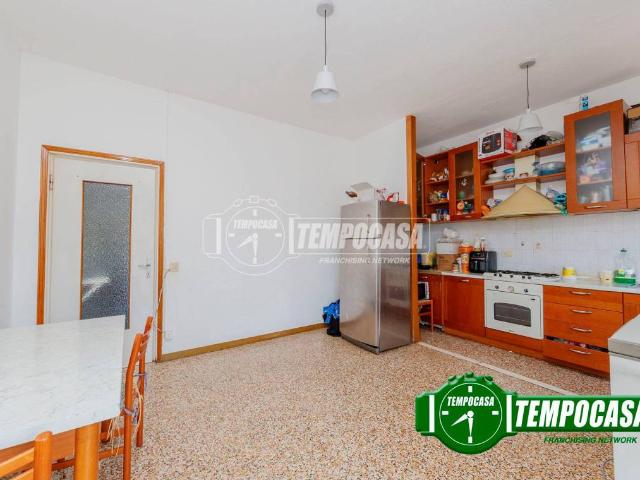 Appartamento in vendita a Fiorenzuola D'arda, Reggio Emilia
