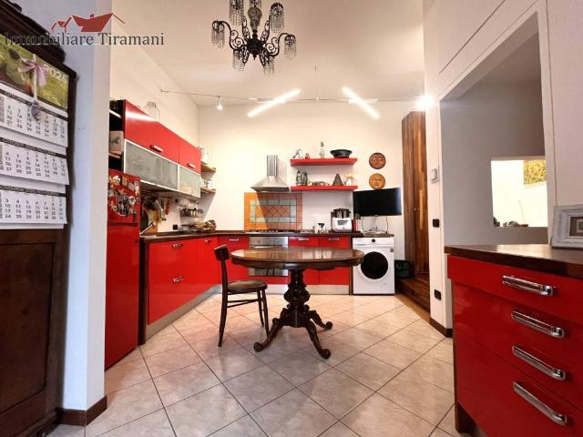 Appartamento in vendita a Fiorenzuola D'arda, Reggio Emilia