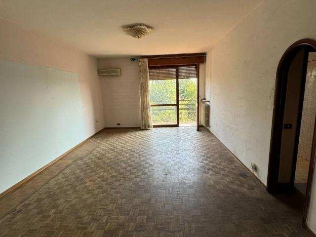 Appartamento in vendita a Fiorenzuola D'arda, Reggio Emilia
