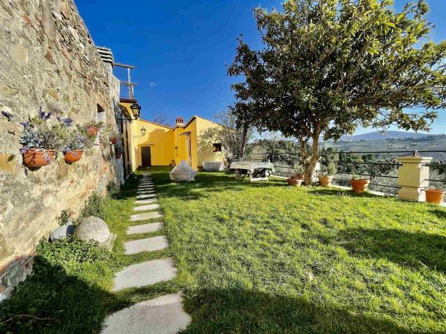 Appartamento in vendita a Serpiolle, Firenze