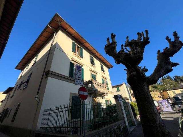 Appartamento in vendita a Fiesole, Toscana