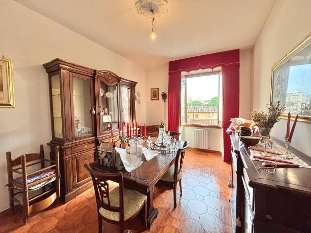 Appartamento in vendita a Quartiere 5, Firenze