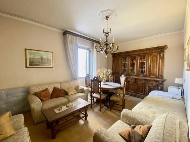 Appartamento in vendita a Quartiere 5, Firenze