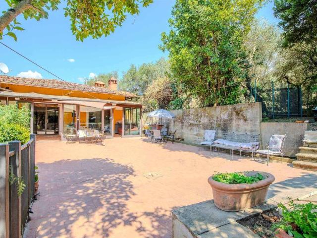 Appartamento in vendita a La Lastra, Firenze