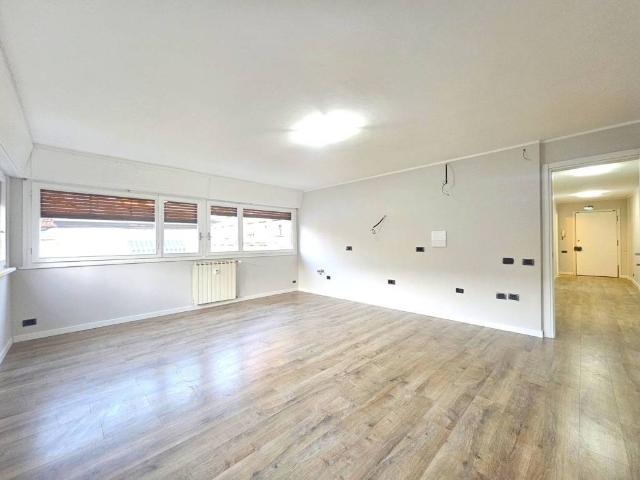 Appartamento in vendita a Quartiere 2, Firenze