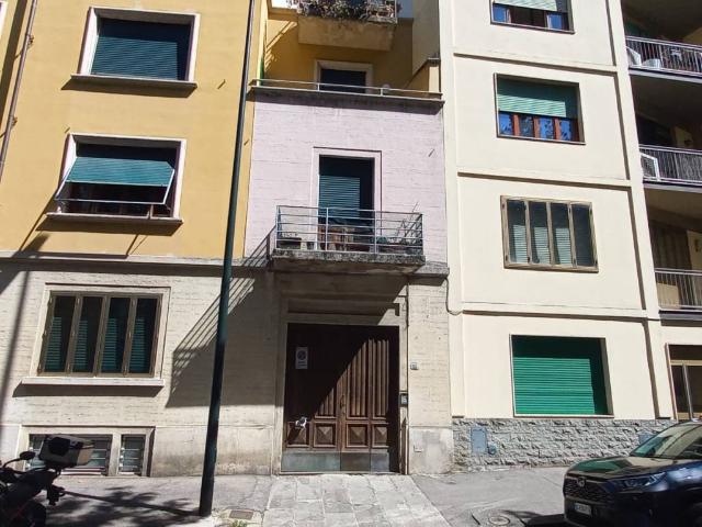 Appartamento in vendita a Isolotto, Firenze