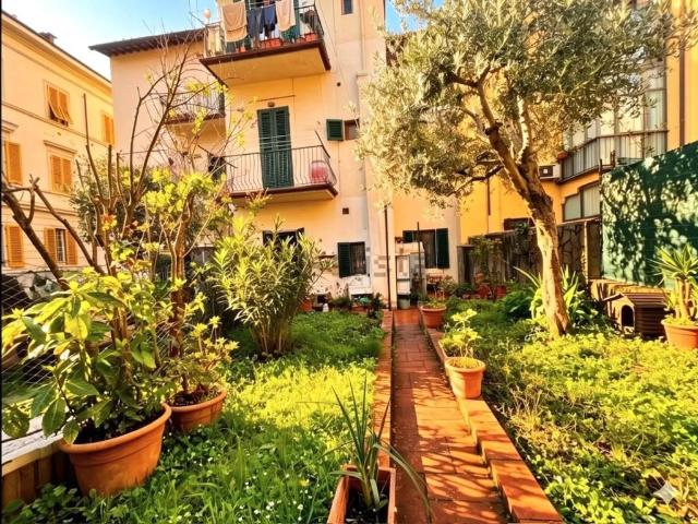 Appartamento in vendita a Quartiere 3, Firenze
