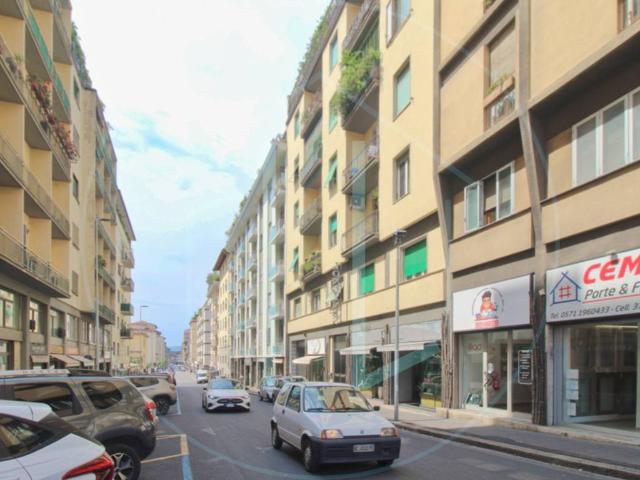 Appartamento in vendita a Quartiere 1, Firenze