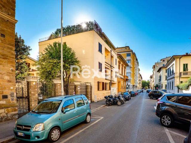 Appartamento in vendita a Firenze