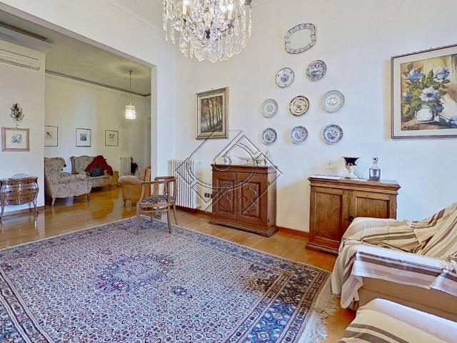 Appartamento in vendita a Quartiere 2, Firenze