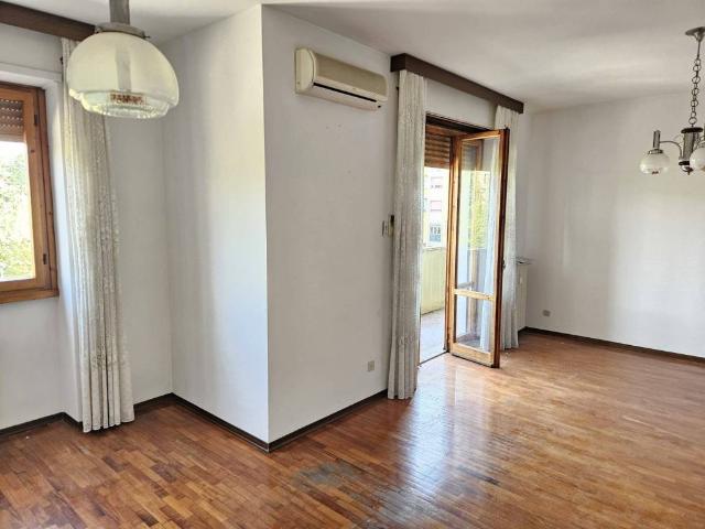 Appartamento in vendita a Quartiere 4, Firenze