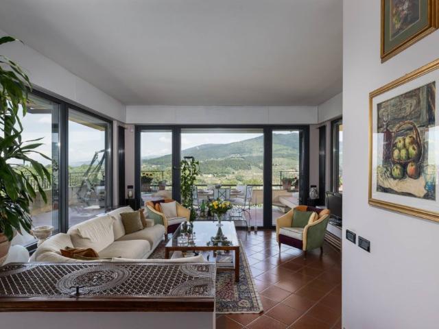 Appartamento in vendita a Firenze