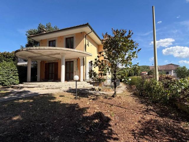 Appartamento in vendita a Fiuggi, Frosinone