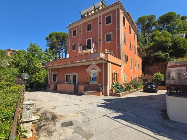 Appartamento in vendita a Fiuggi, Frosinone