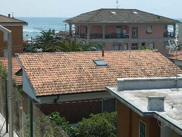 Appartamento in vendita a Ameglia, Liguria
