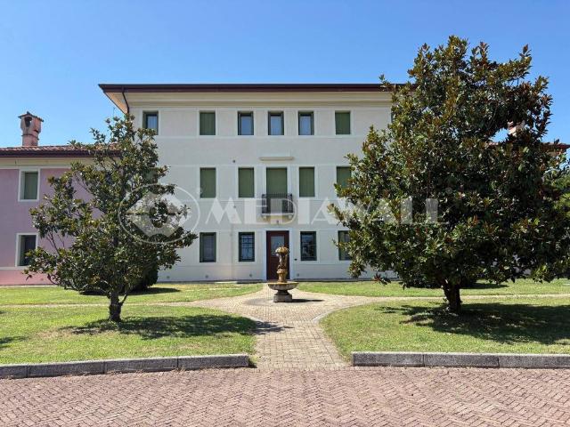 Appartamento in vendita a Fiume Veneto, Friuli-Venezia Giulia