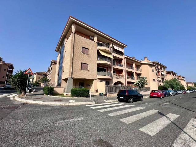 Appartamento in vendita a Granaretto, Roma Capitale