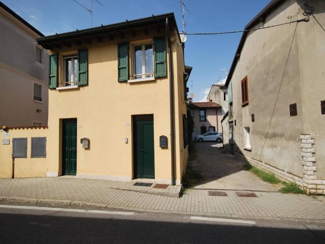 Appartamento in vendita a Onzato di Flero, Flero