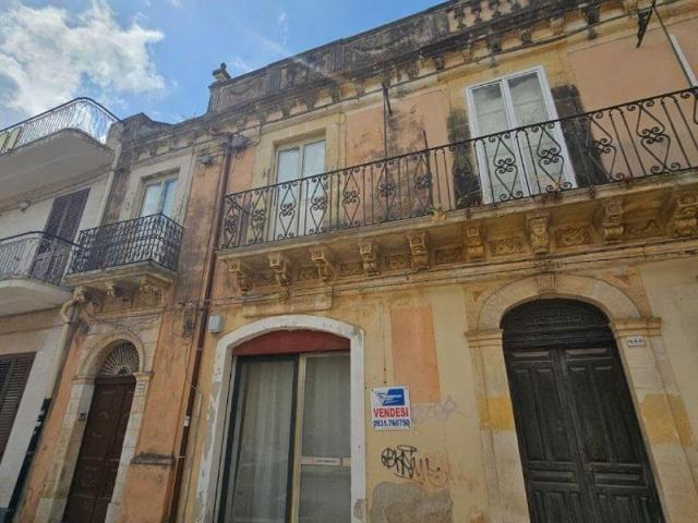 Appartamento in vendita a Floridia, Sicilia