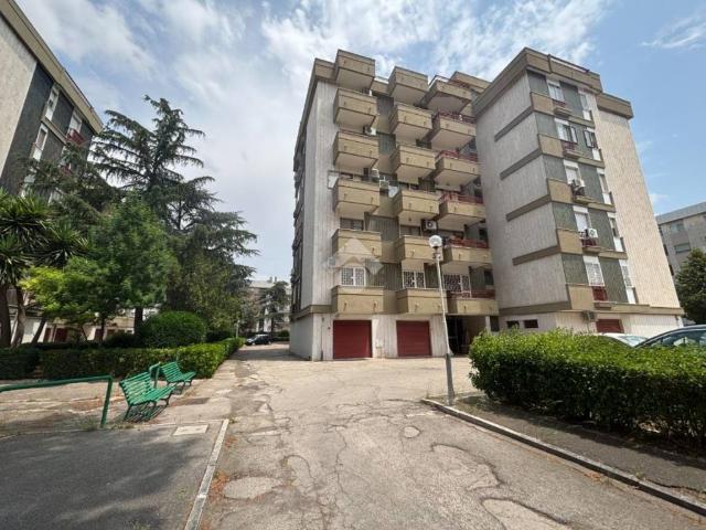 Appartamento in vendita a Rione San Ciro, Puglia