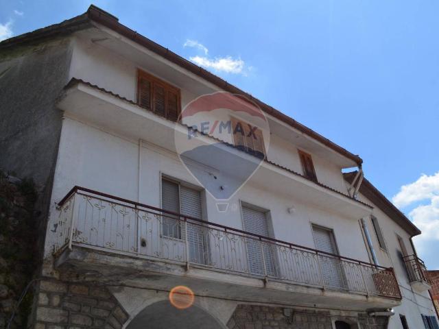 Appartamento in vendita a Foglianise, Campania