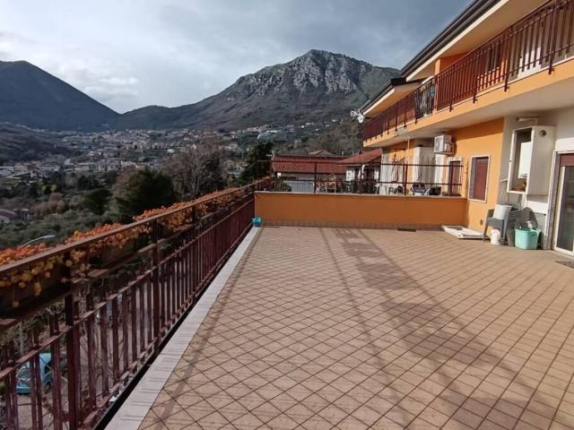 Appartamento in vendita a Foglianise, Campania