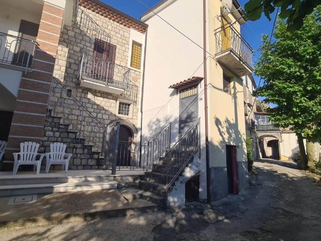 Appartamento in vendita a Foglianise, Campania