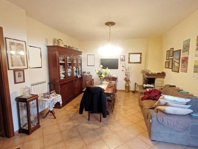Appartamento in vendita a Foiano Della Chiana, Toscana