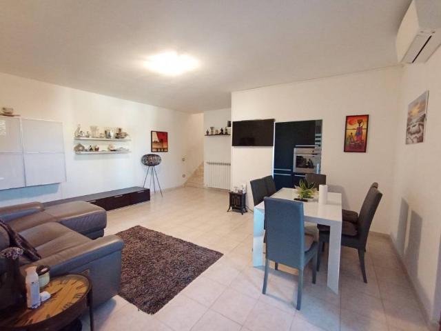 Appartamento in vendita a Foiano Della Chiana, Toscana